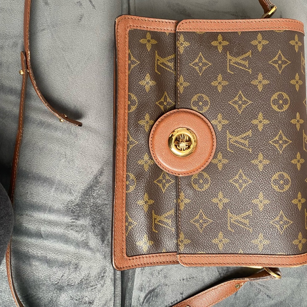 Vintage LV satchel won’t take less than $250